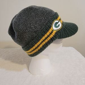 Green Bay Packers NFL Reebok  Beanie Cap With Visor! HARD TO FIND!! EUC